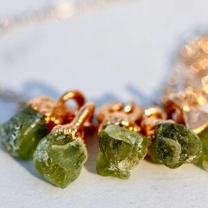 August Raindrops Necklace Peridot